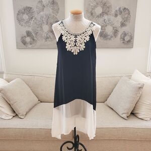 Lara Raglan Chemise Dress - [Small, Black]